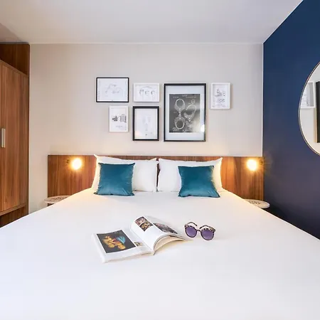 Mercure Montparnasse Pasteur Hotel 4*