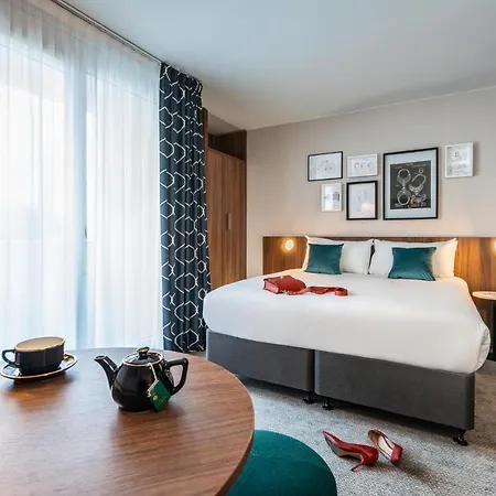 Mercure Montparnasse Pasteur Hotel Parigi