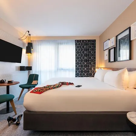 Hotel Mercure Montparnasse Pasteur Parigi