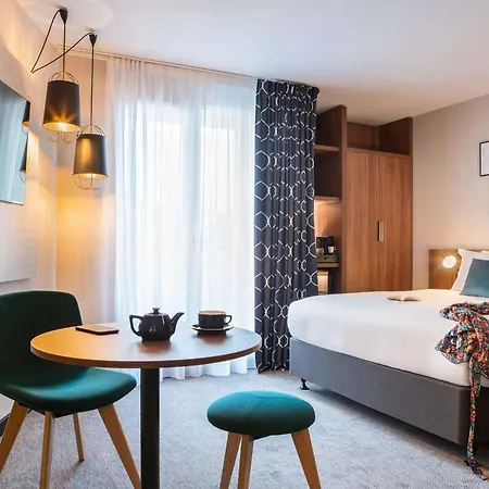 Hotel Mercure Montparnasse Pasteur 4*