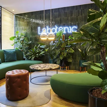 Mercure Montparnasse Pasteur Parigi