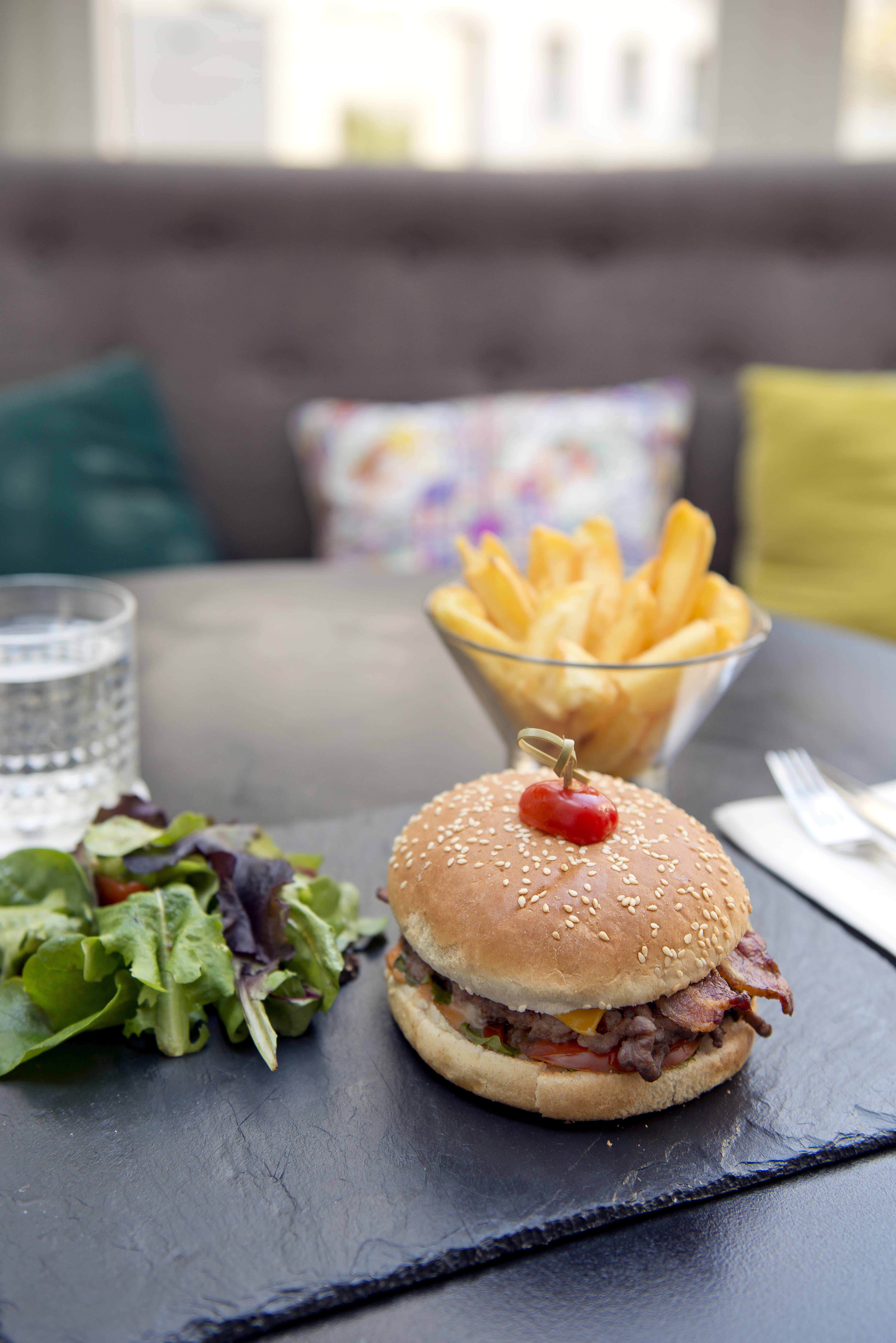 Mercure Montparnasse Pasteur Hotel