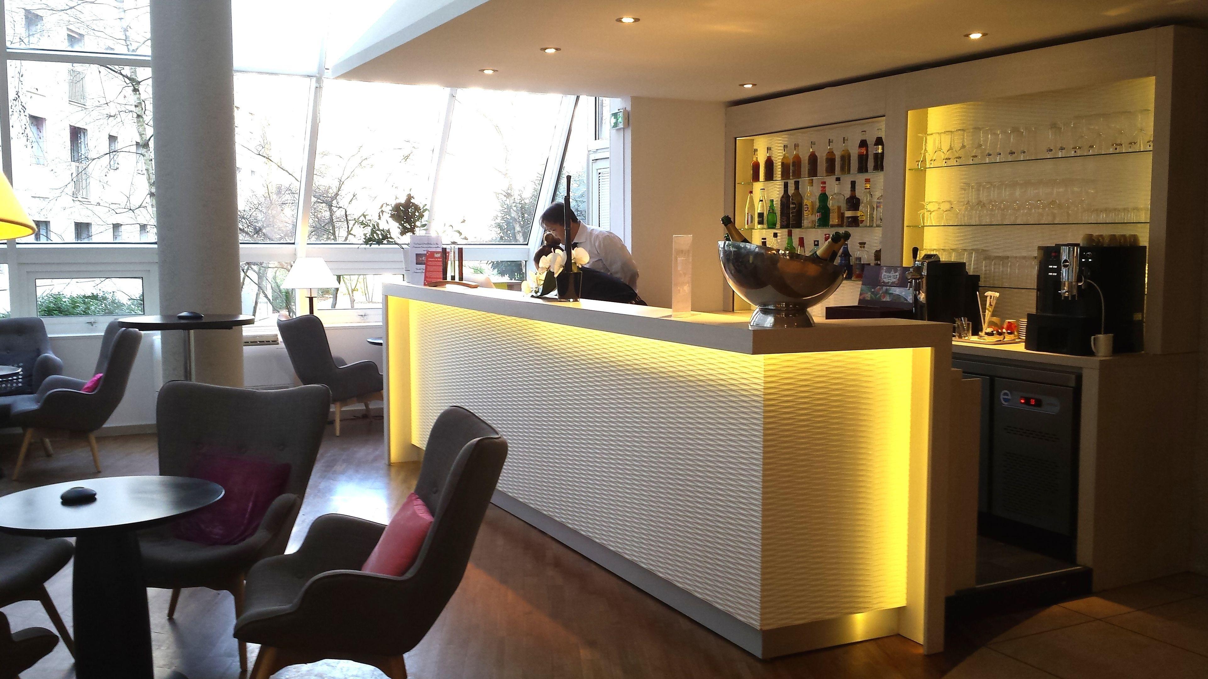 Mercure Montparnasse Pasteur Parigi