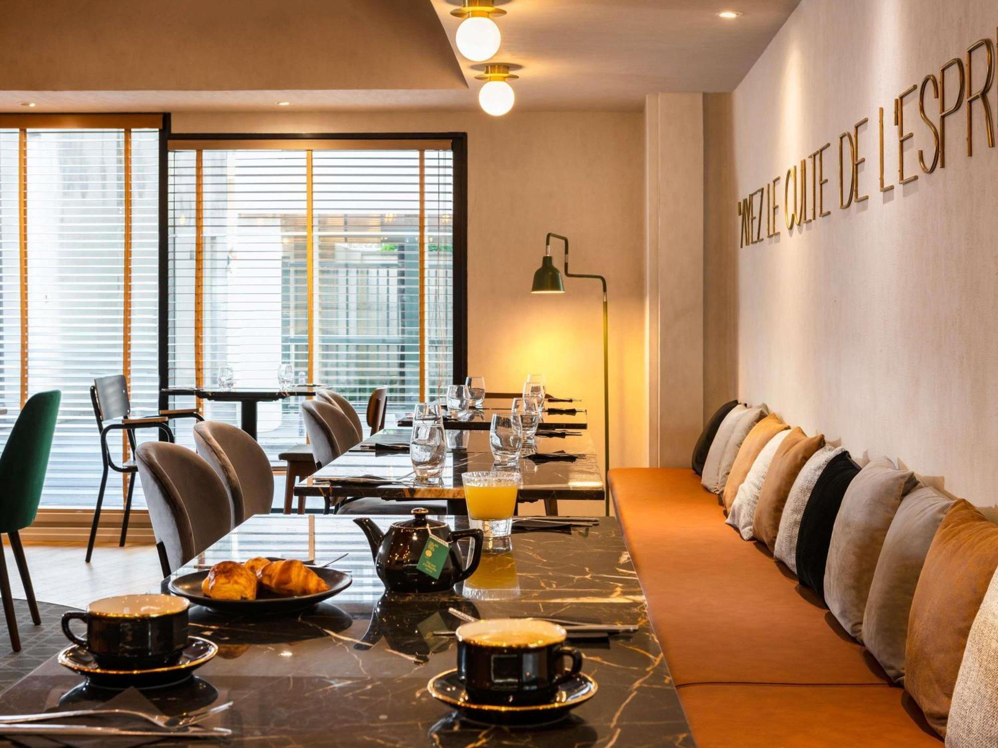 Mercure Montparnasse Pasteur Hotel 4*