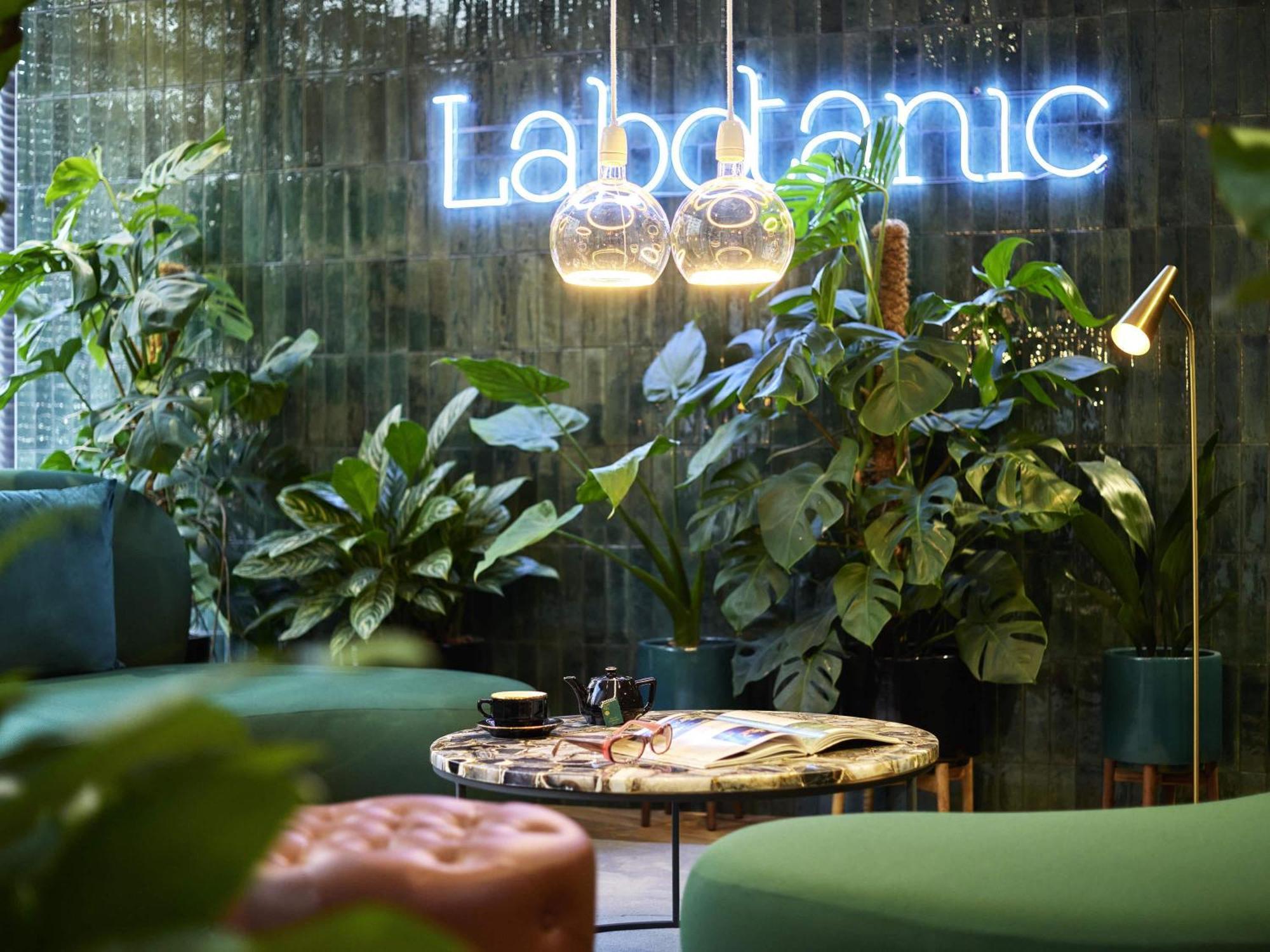 Hotel Mercure Montparnasse Pasteur