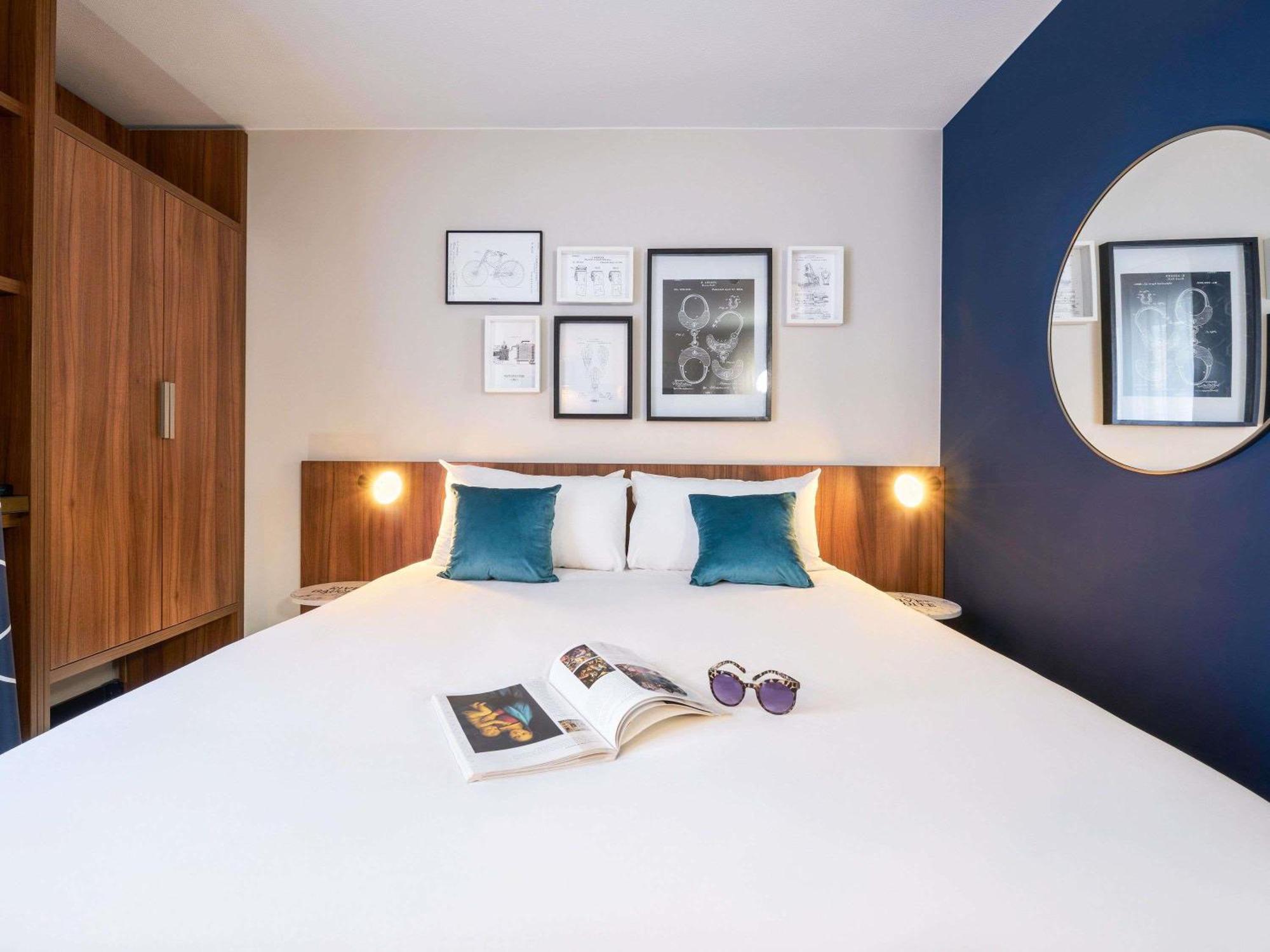 Mercure Montparnasse Pasteur 4*